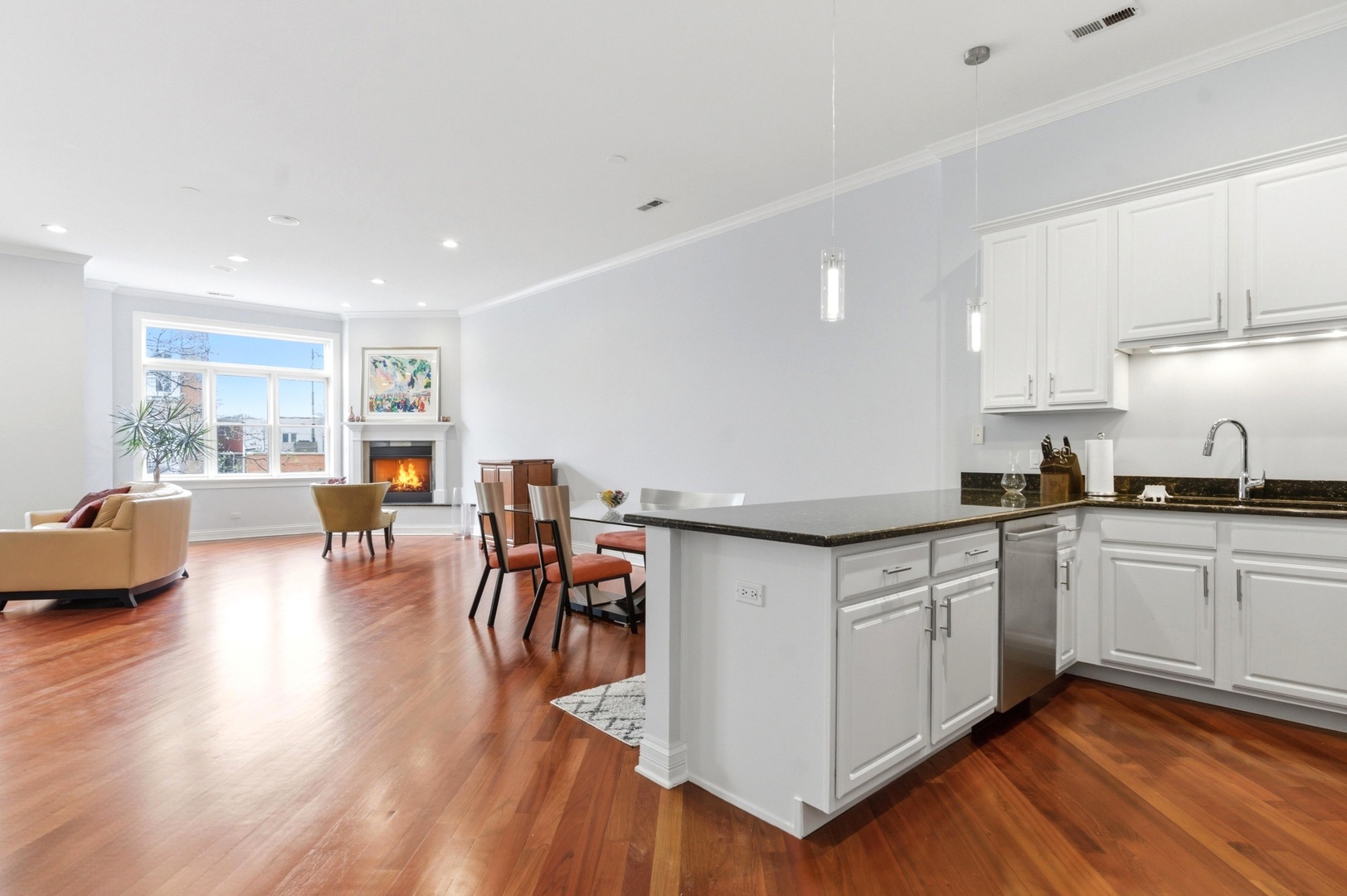 1359 West Grand Avenue Chicago IL 60642