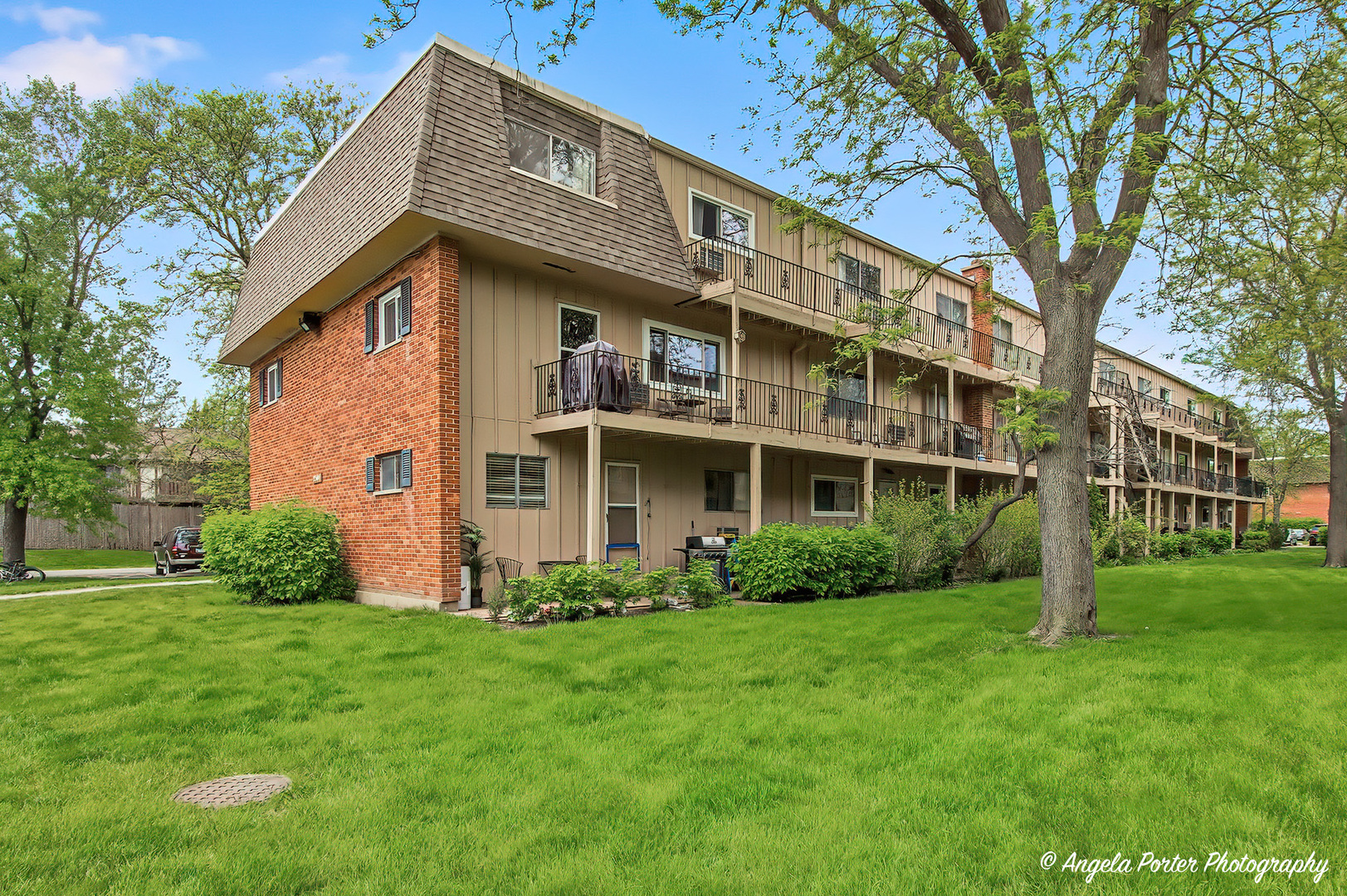 2504 Algonquin Road Rolling Meadows IL 60008