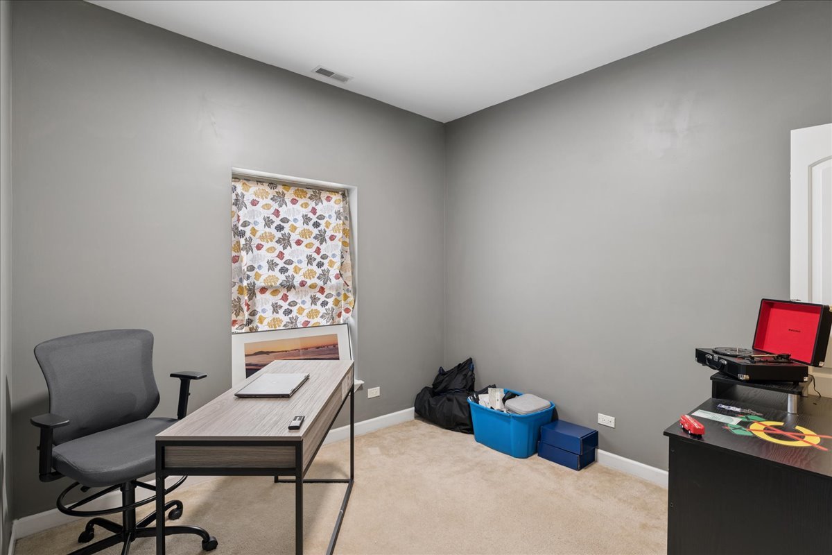 3629 South Giles Avenue Chicago IL 60653