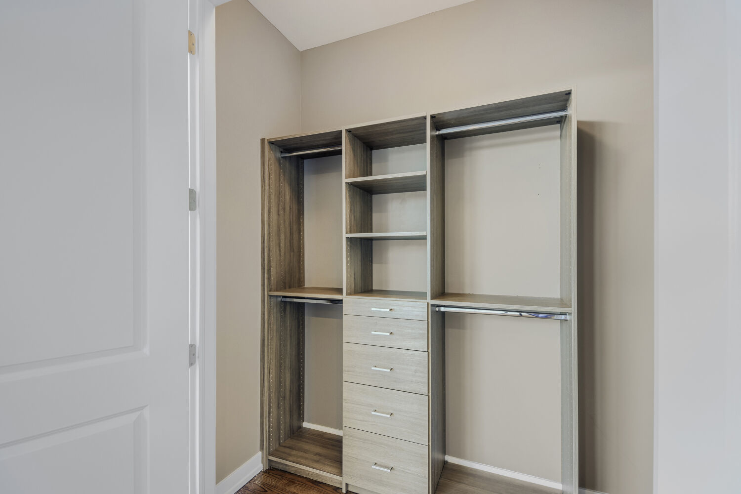 925 North Larrabee Street Chicago IL 60610