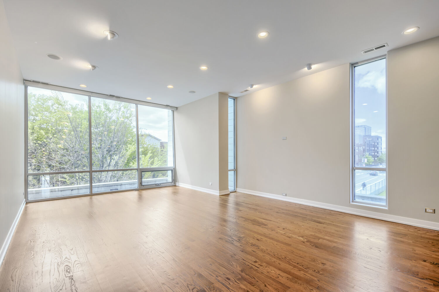 925 North Larrabee Street Chicago IL 60610