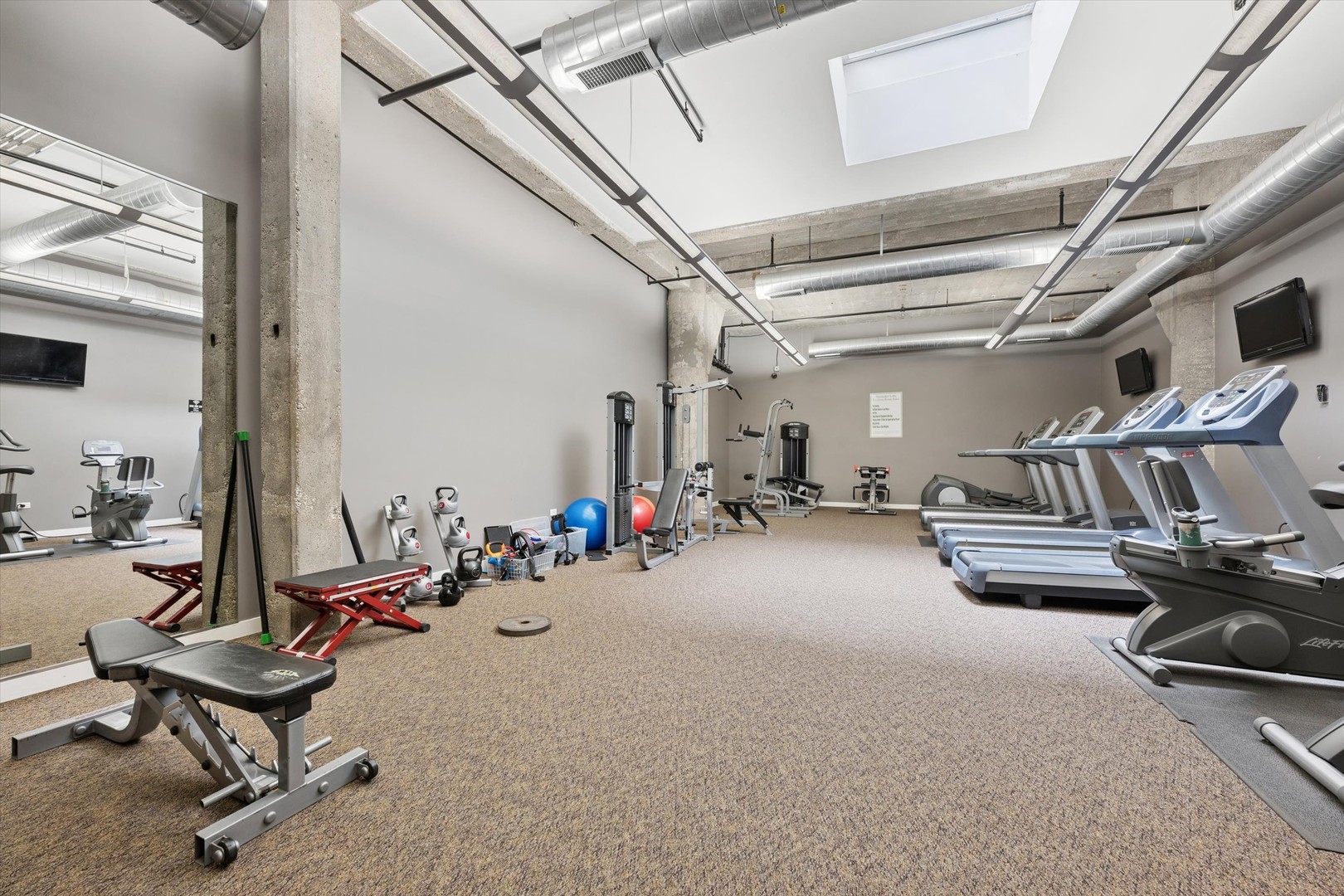 3963 West Belmont Avenue Chicago IL 60618