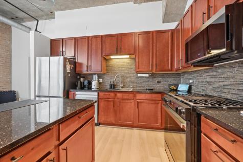3963 West Belmont Avenue Chicago IL 60618