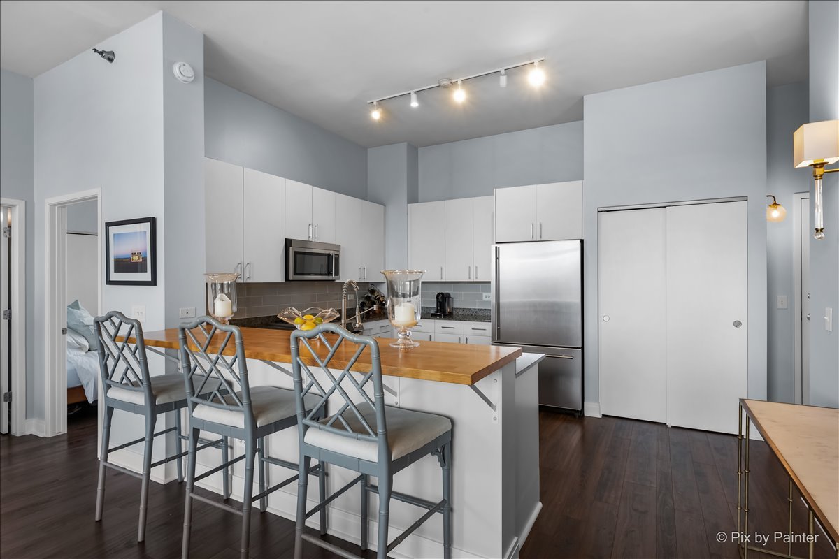 1546 North Orleans Street Chicago IL 60610