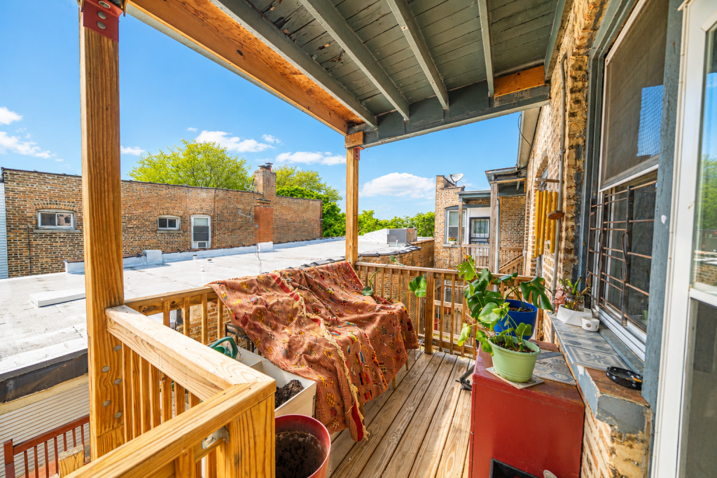1707 West Wallen Avenue Chicago IL 60626