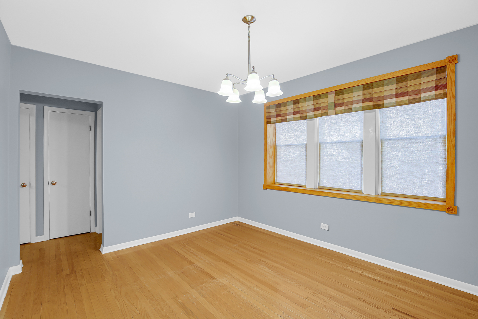 10433 South Hale Avenue Chicago IL 60643
