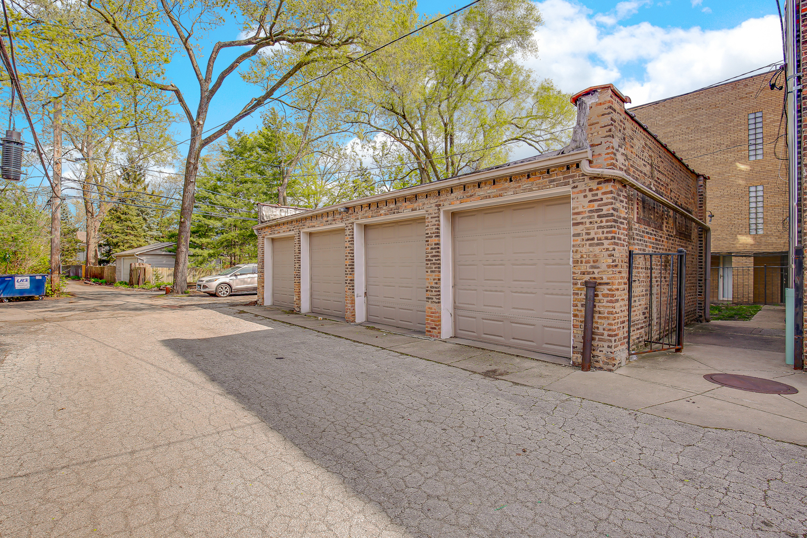10433 South Hale Avenue Chicago IL 60643