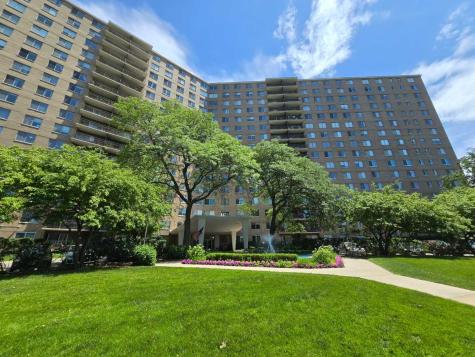 7033 North Kedzie Avenue Chicago IL 60645