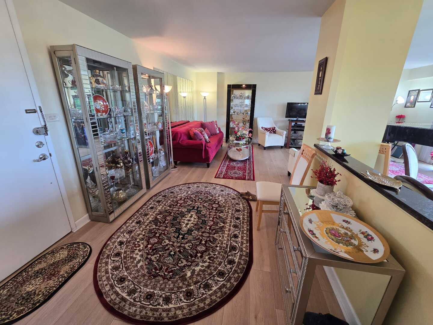 7033 North Kedzie Avenue Chicago IL 60645