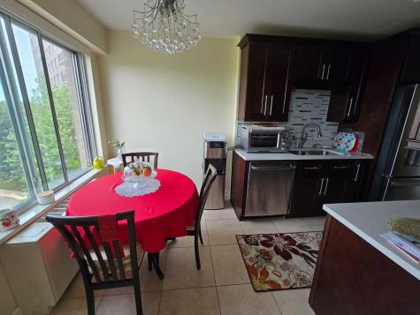 7033 North Kedzie Avenue Chicago IL 60645