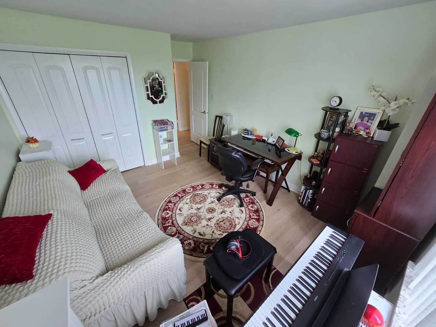 7033 North Kedzie Avenue Chicago IL 60645