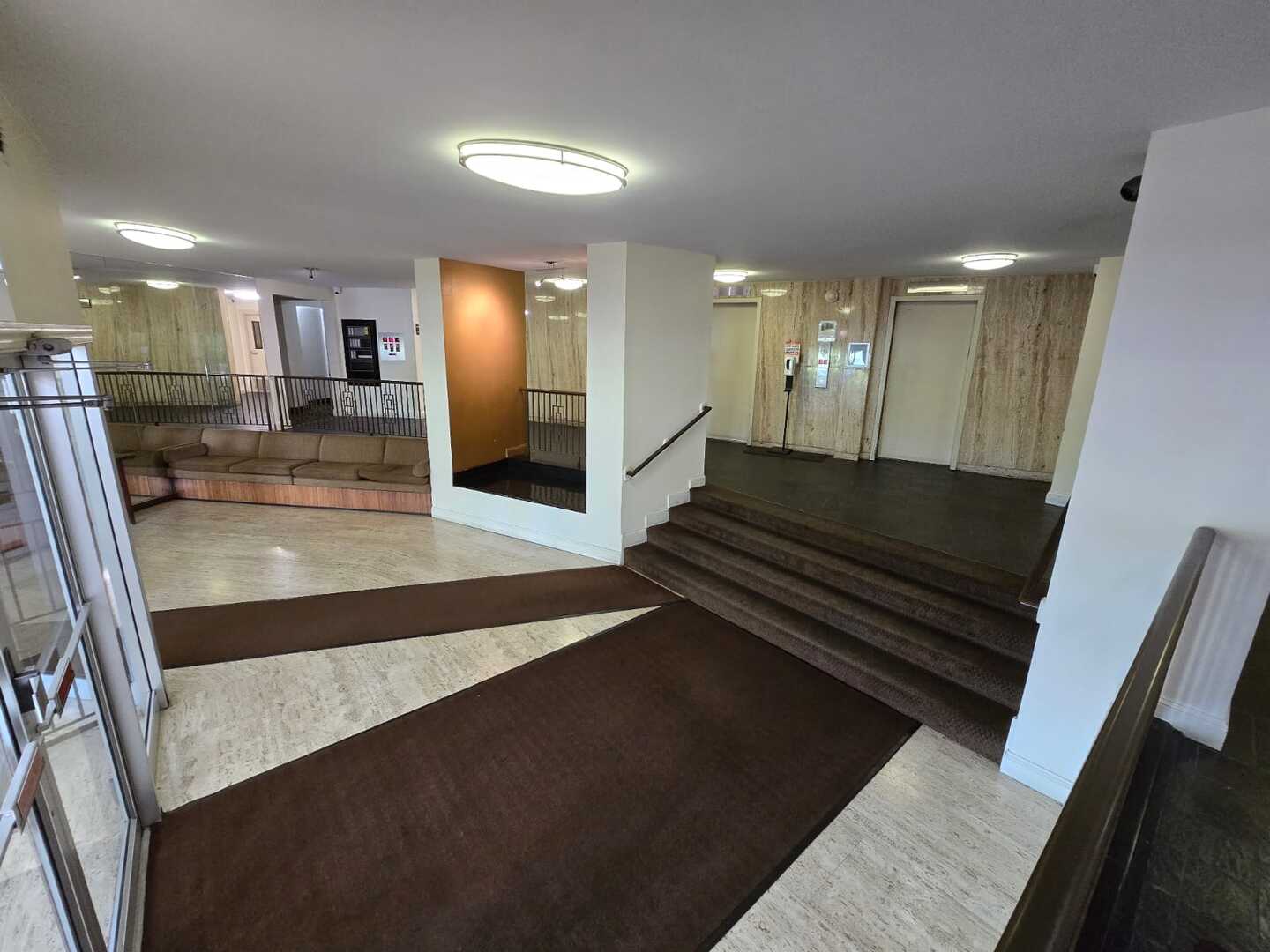 7033 North Kedzie Avenue Chicago IL 60645