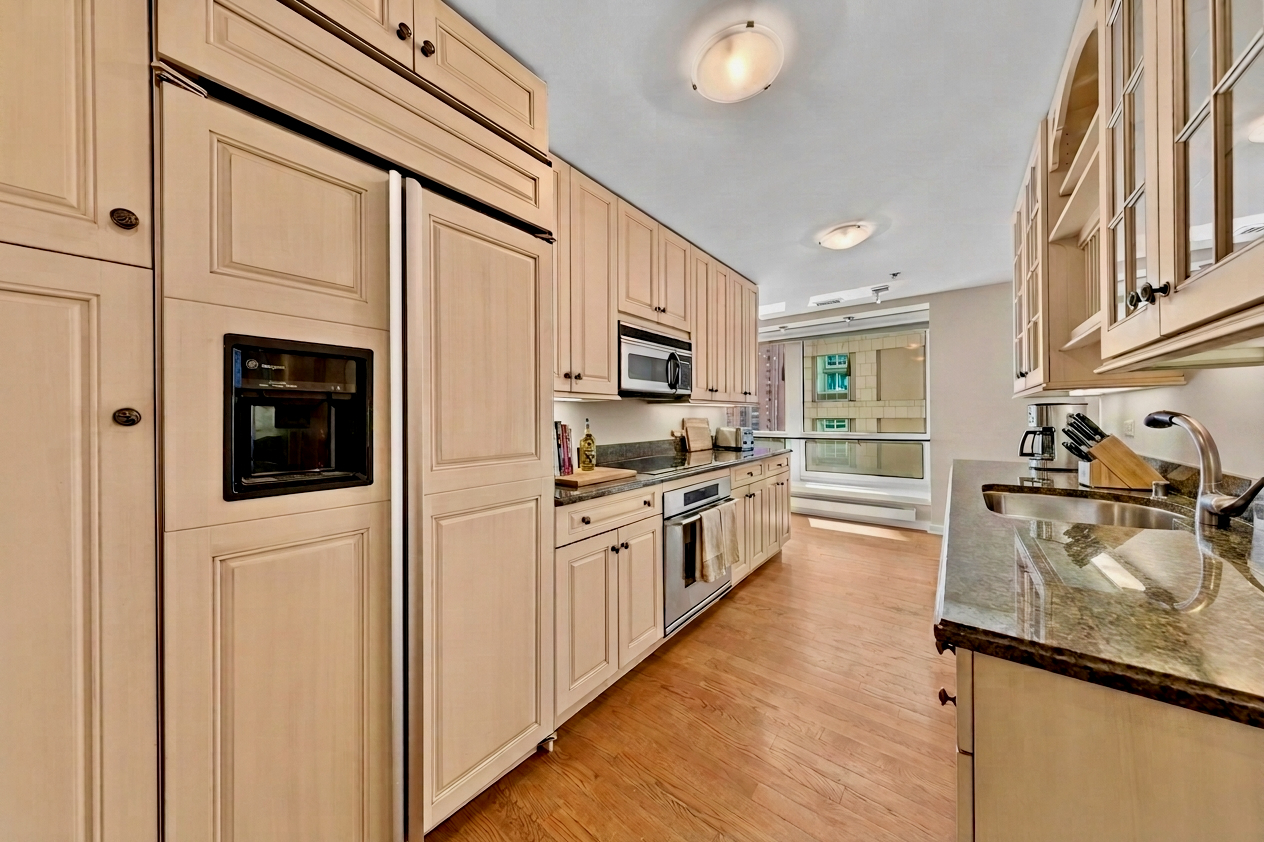 57 East Delaware Place Chicago IL 60611