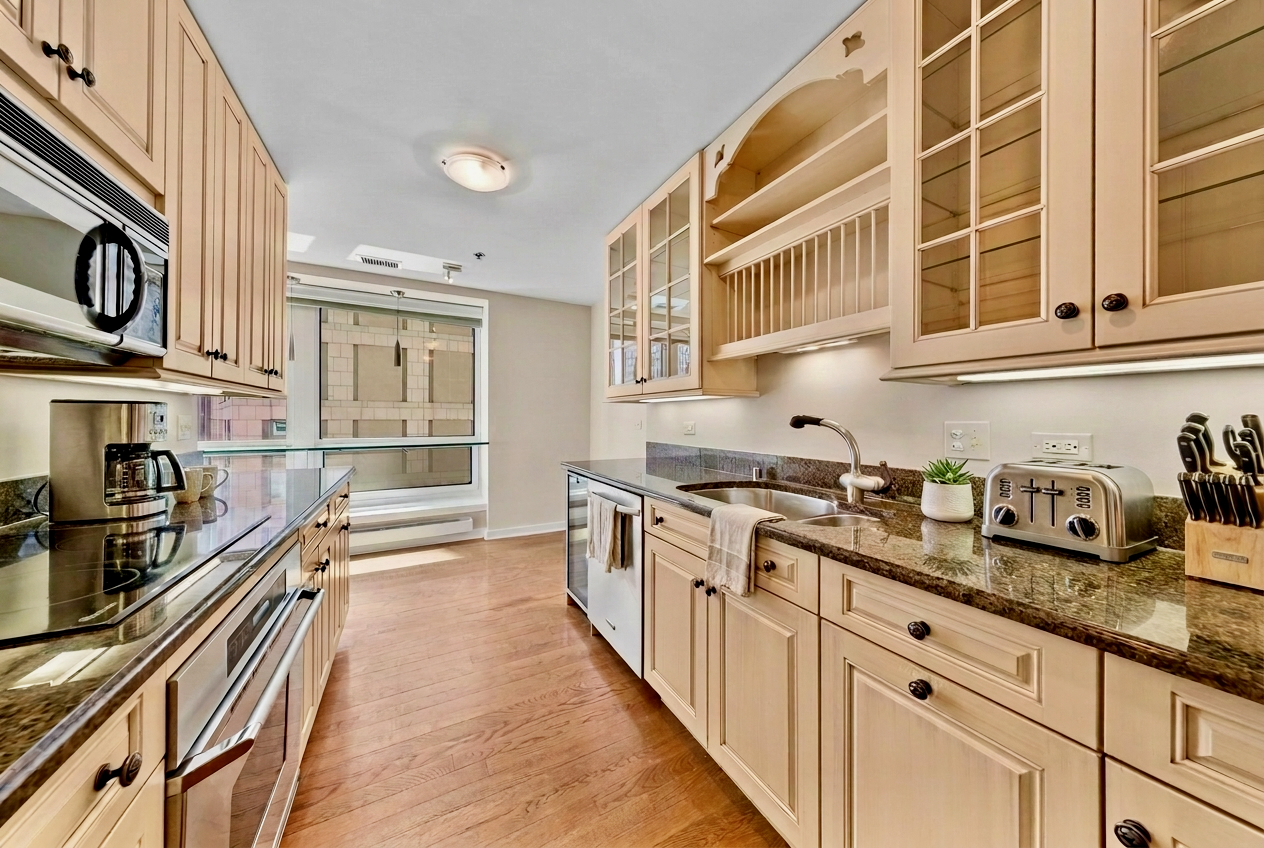 57 East Delaware Place Chicago IL 60611