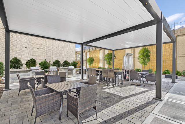 3950 North Lake Shore Drive Chicago IL 60613