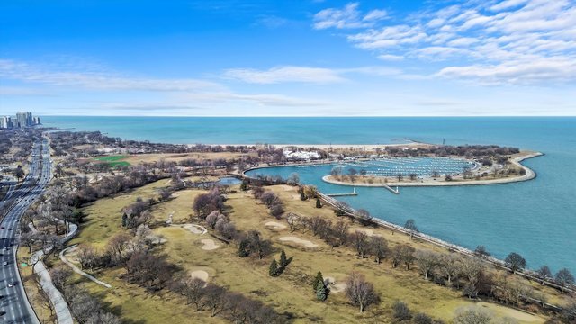 3950 North Lake Shore Drive Chicago IL 60613