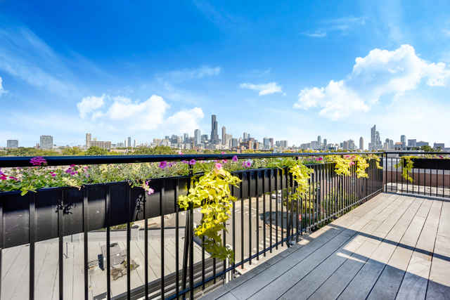 1070 West 15th Street Chicago IL 60608