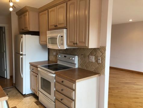 725 West Huntington Commons Road Mount Prospect IL 60056