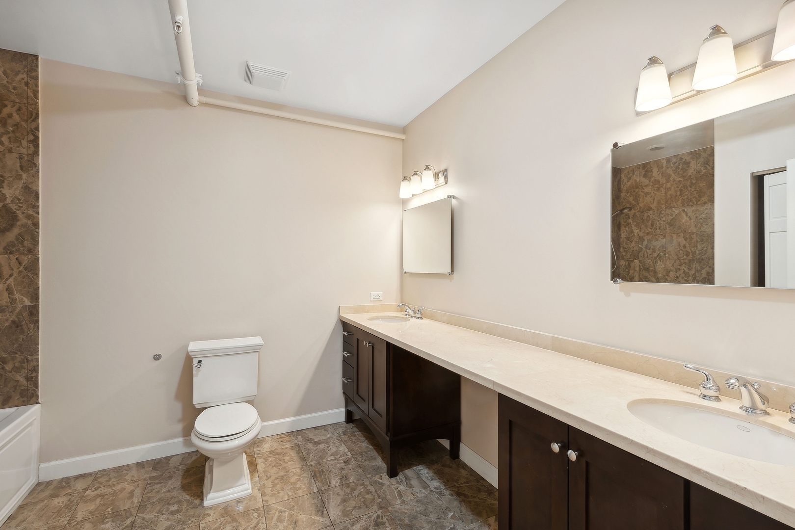 70 East 18th Street Chicago IL 60616
