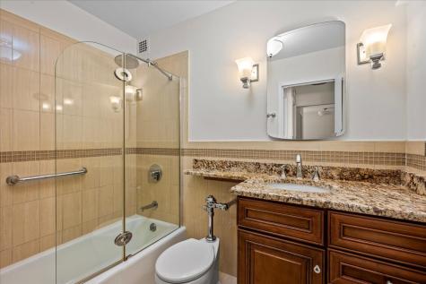 2800 North Lake Shore Drive Chicago IL 60657