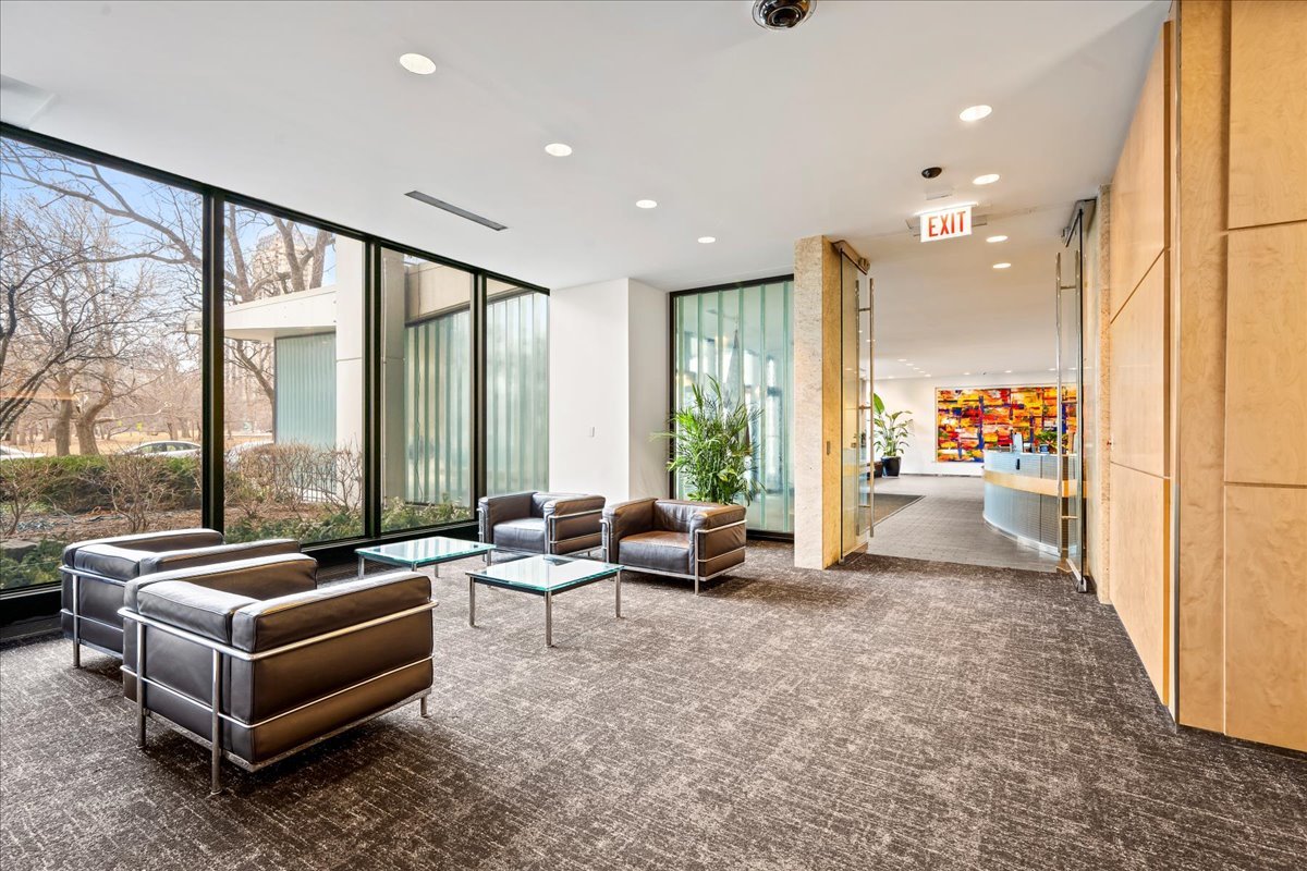 2800 North Lake Shore Drive Chicago IL 60657