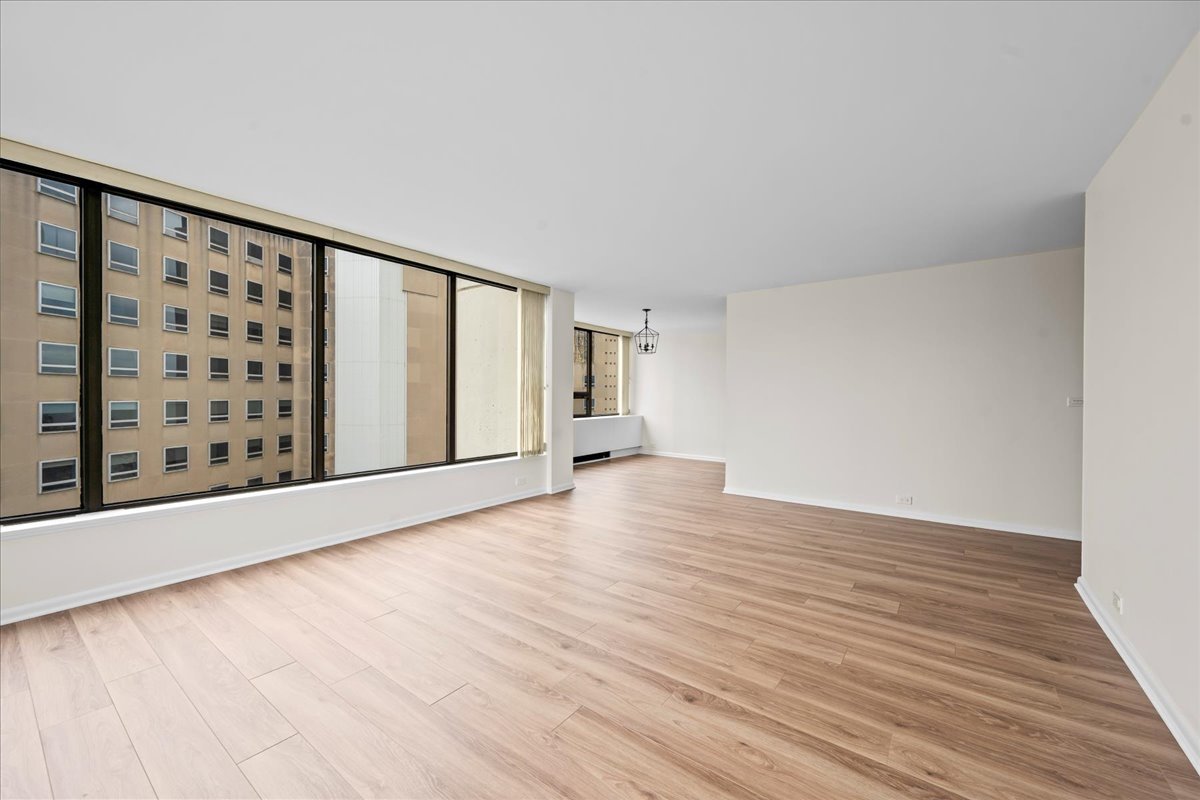 2800 North Lake Shore Drive Chicago IL 60657