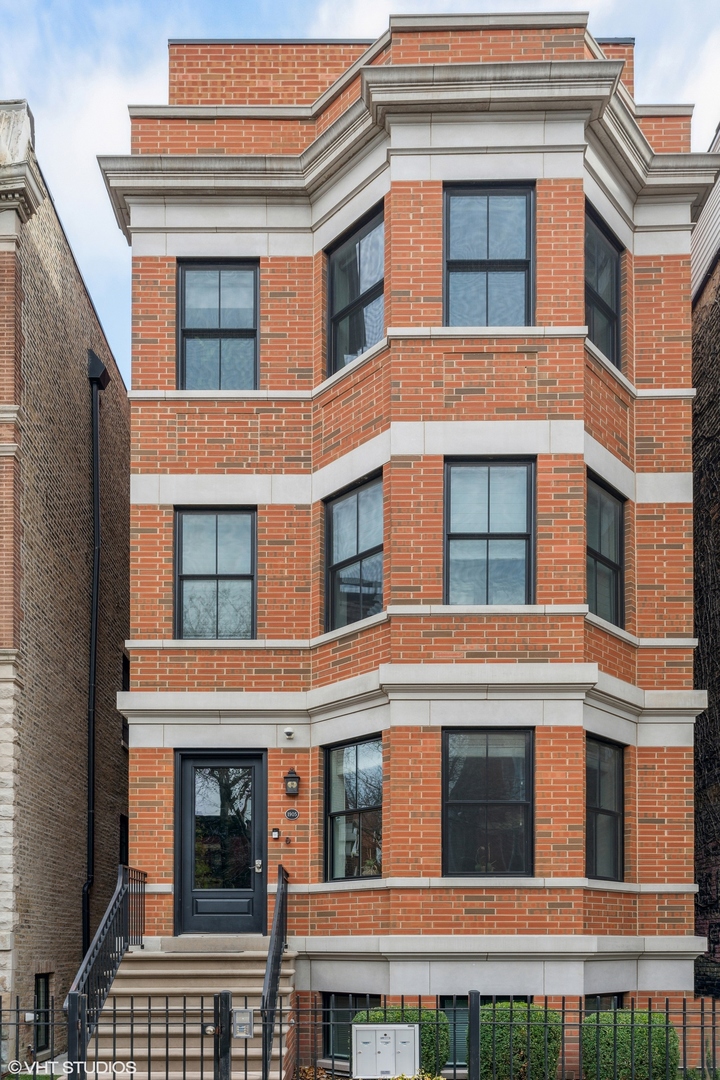 1905 North Bissell Street Chicago IL 60614