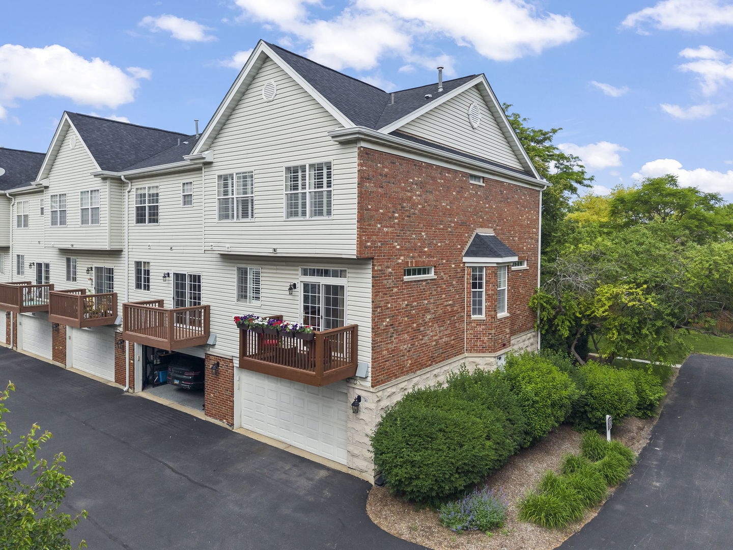 928 Shandrew Drive Naperville IL 60540