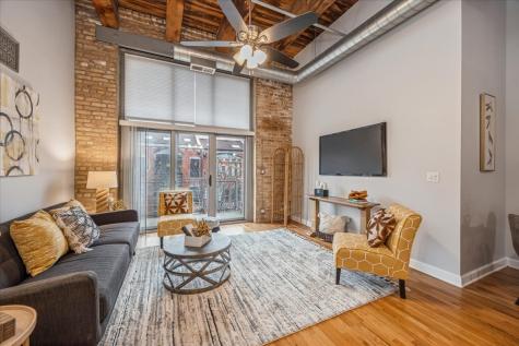 824 West Superior Street Chicago IL 60642