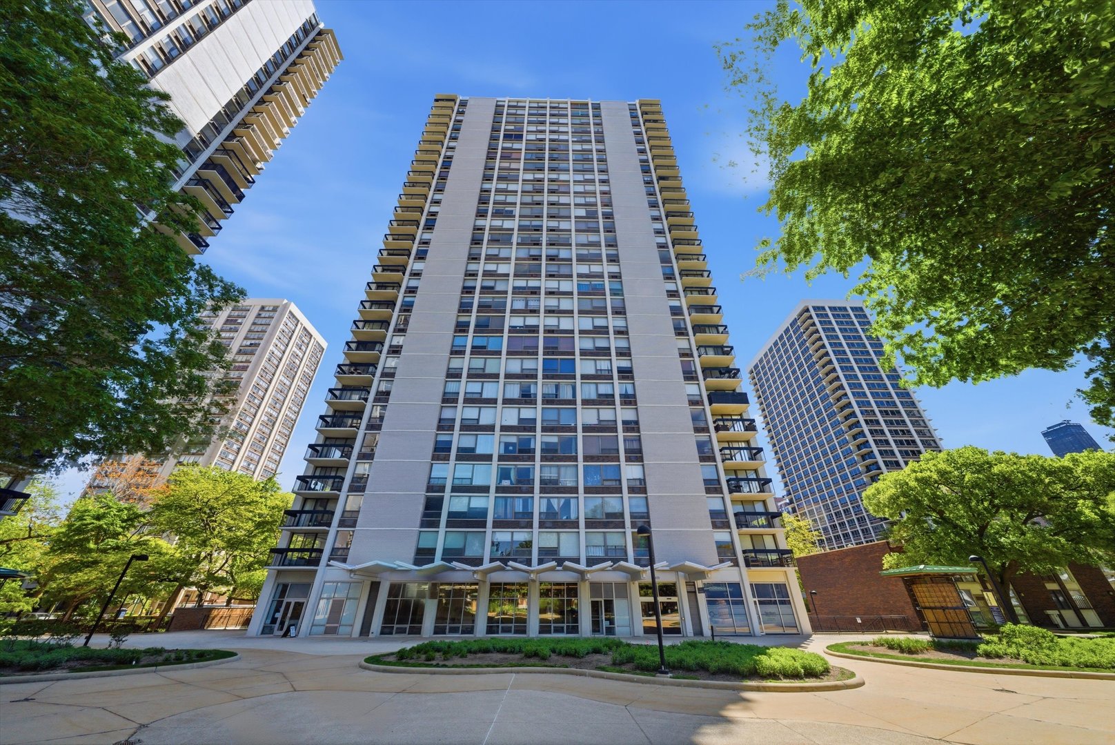 1455 North Sandburg Terrace Chicago IL 60610