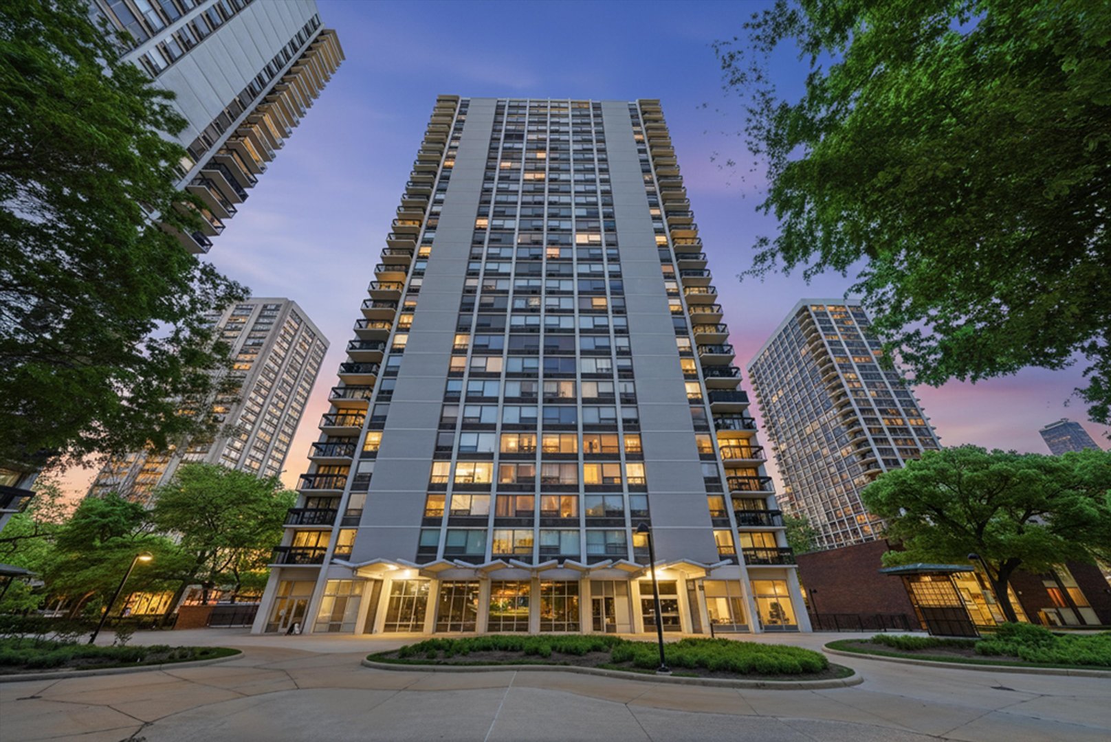 1455 North Sandburg Terrace Chicago IL 60610