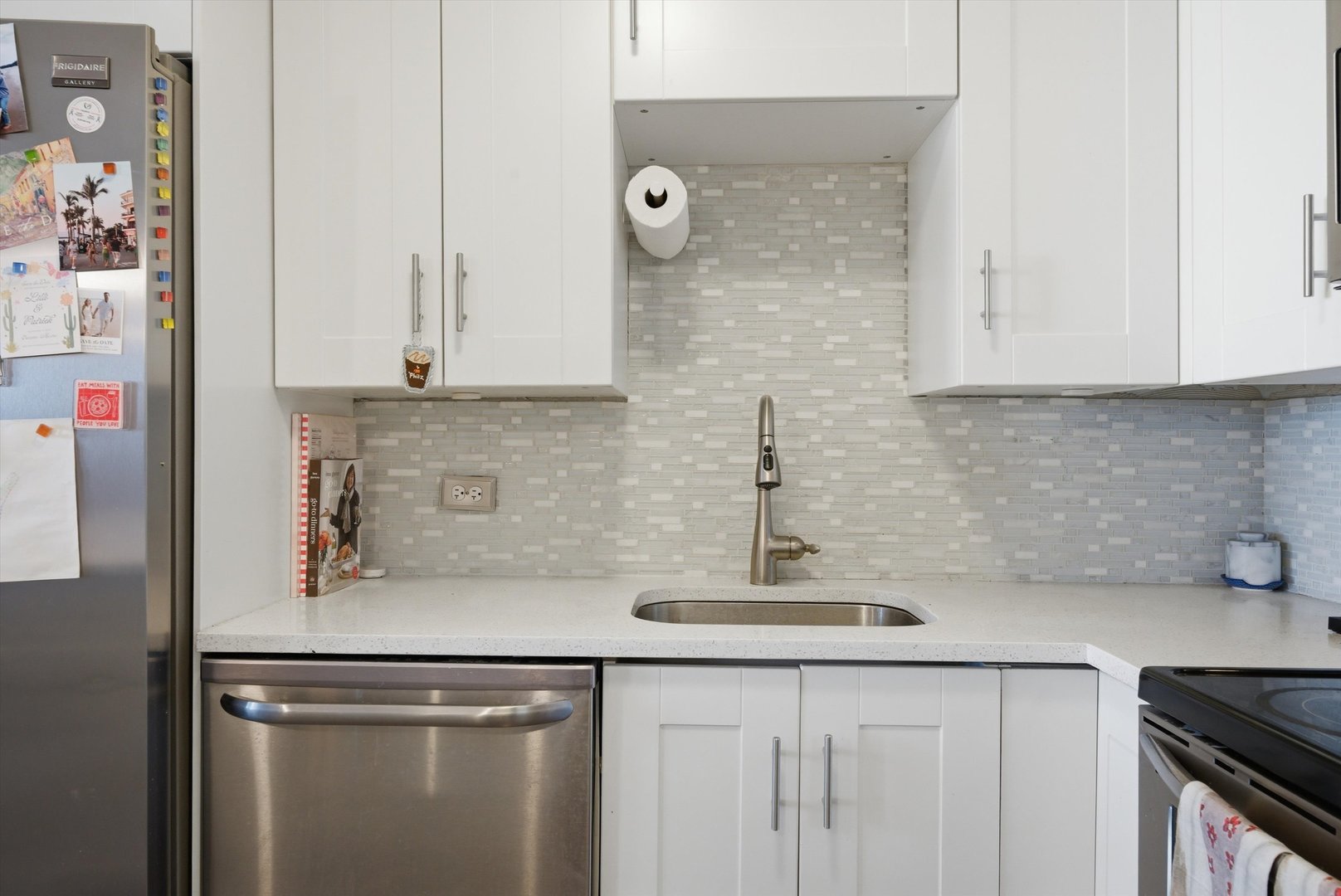 1455 North Sandburg Terrace Chicago IL 60610