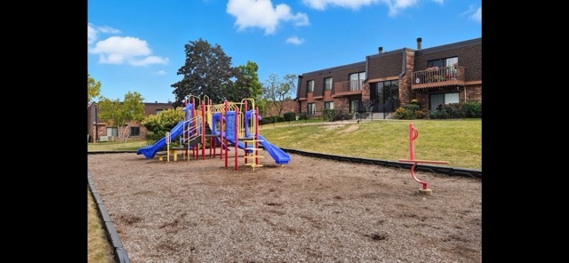705 Tipperary Court Schaumburg IL 60193