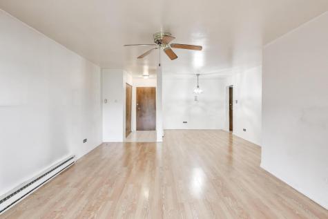 931 West Arquilla Drive Glenwood IL 60425
