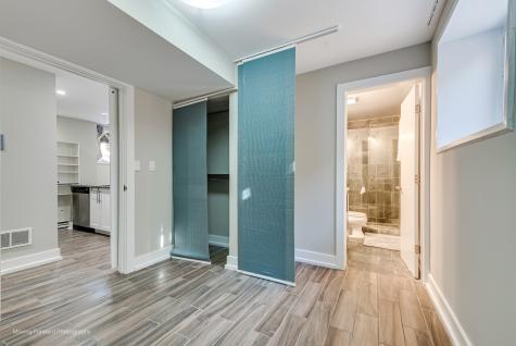 1625 West Ainslie Street Chicago IL 60640