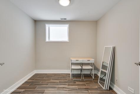1625 West Ainslie Street Chicago IL 60640