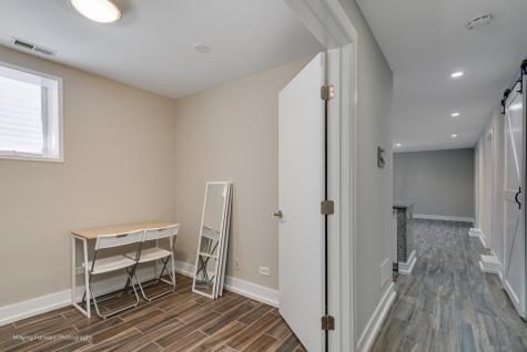 1625 West Ainslie Street Chicago IL 60640
