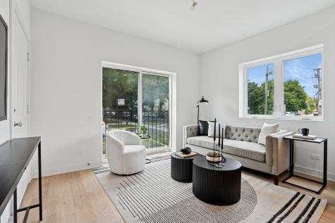 6755 North Hermitage Avenue Chicago IL 60626