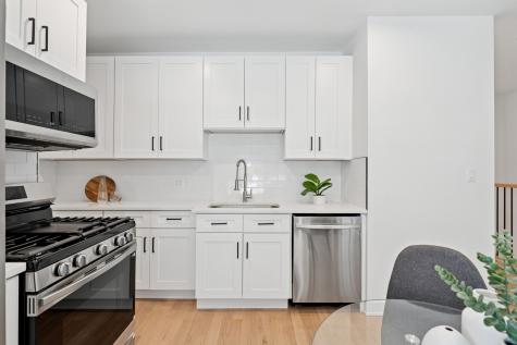 6755 North Hermitage Avenue Chicago IL 60626