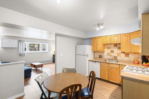 9458 Kelvin Lane Schiller Park IL 60176
