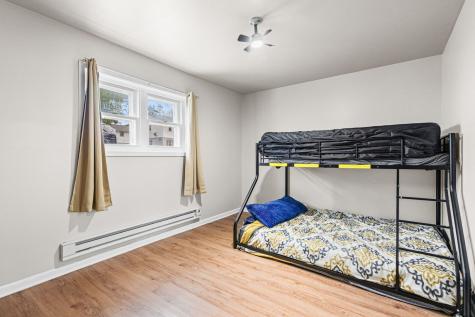 9458 Kelvin Lane Schiller Park IL 60176