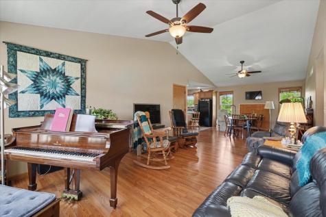 513 Douglas Drive Gibson City IL 60936