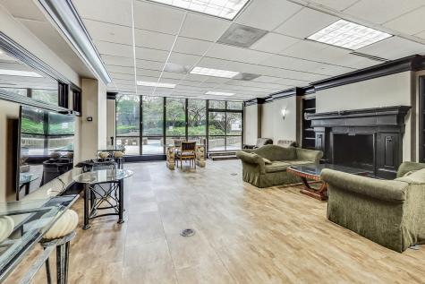 10 East Ontario Street Chicago IL 60611