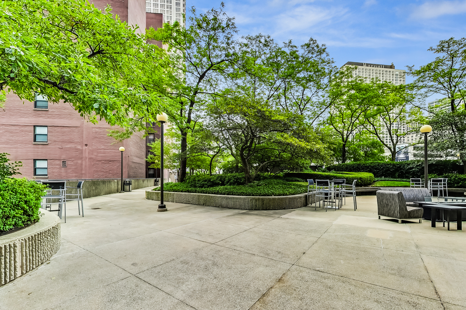 10 East Ontario Street Chicago IL 60611