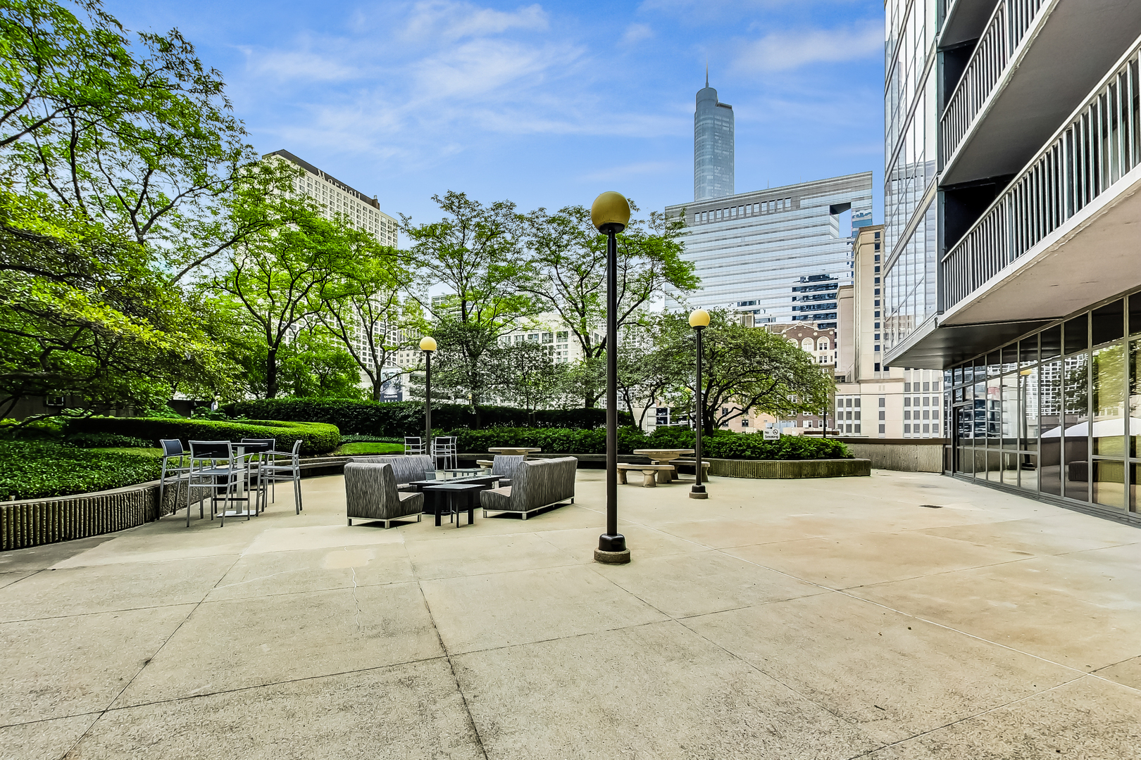 10 East Ontario Street Chicago IL 60611