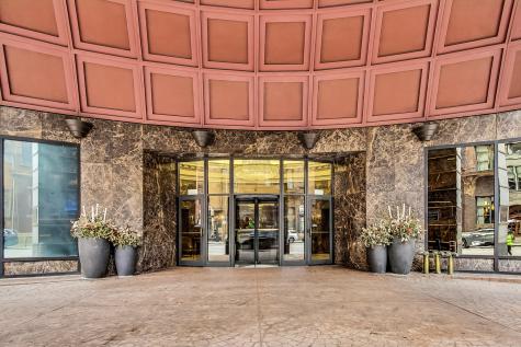 10 East Ontario Street Chicago IL 60611
