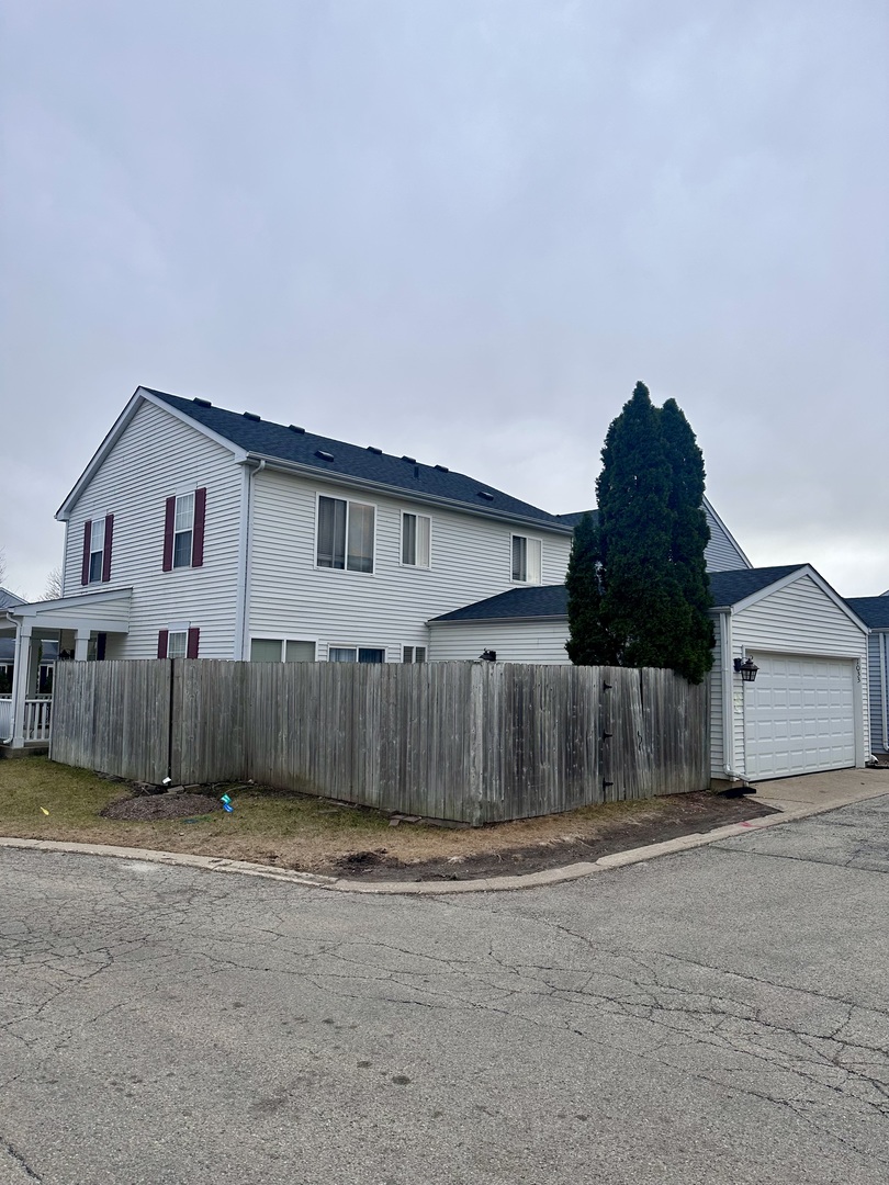 1033 Serendipity Drive Aurora IL 60504
