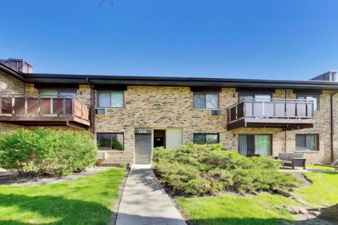 2640 North Windsor Drive Arlington Heights IL 60004