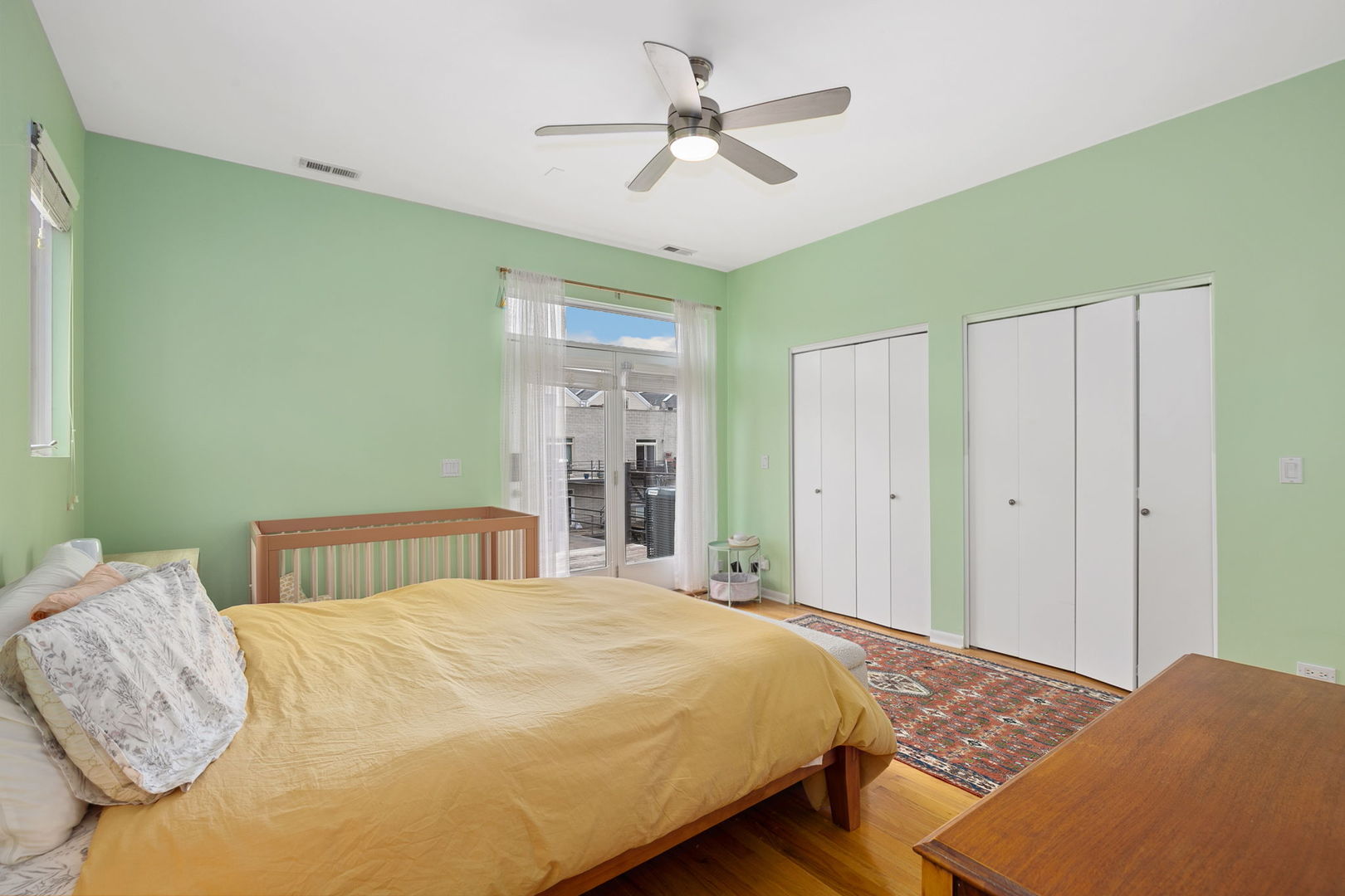 945 North Honore Street Chicago IL 60622