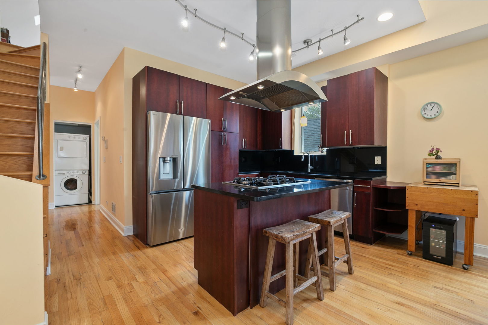 945 North Honore Street Chicago IL 60622